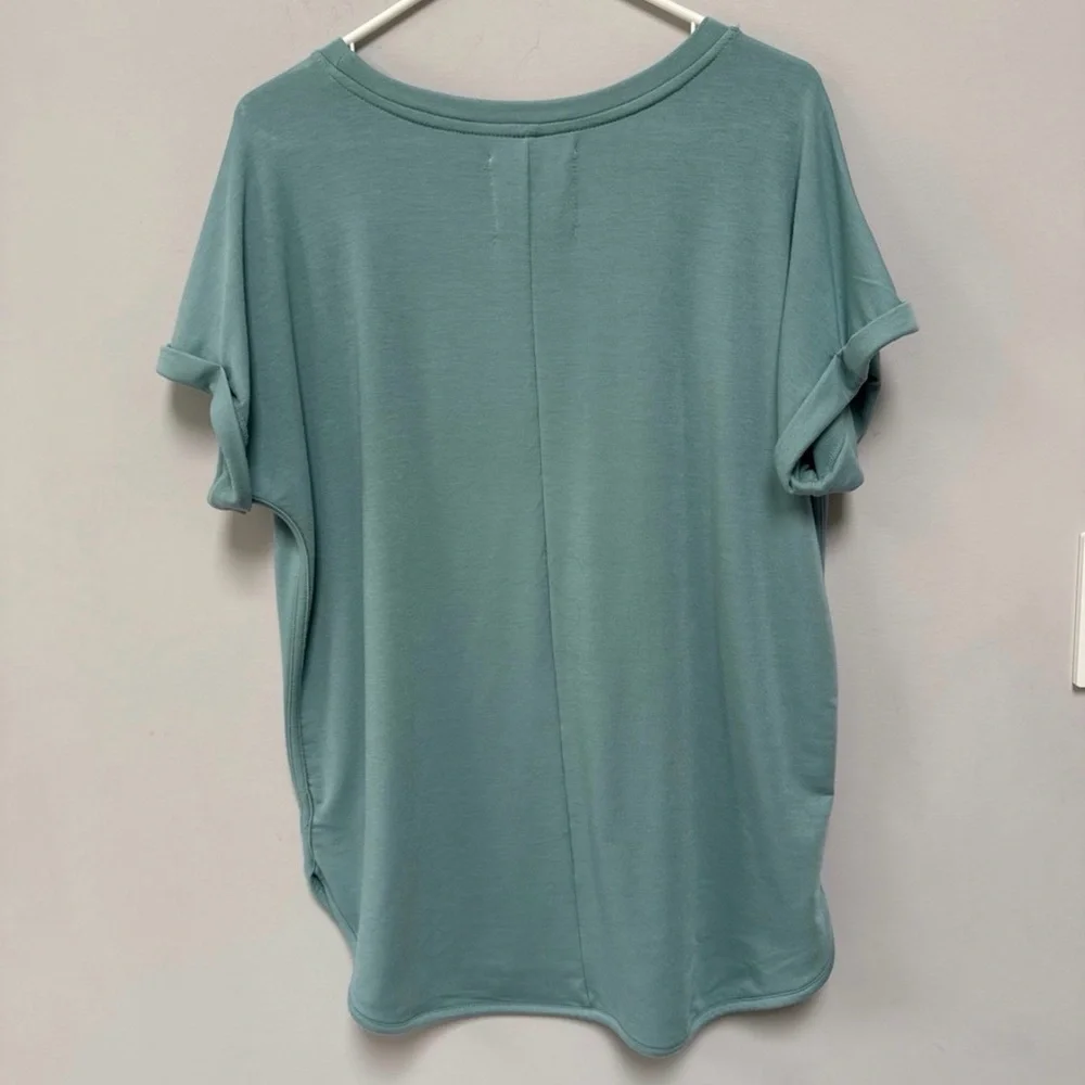 Cupio Short Sleeve Relaxed Tee in Teal Blue - Picture 3 of 4